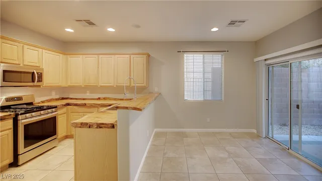 $1,994 | 9773 West Overlook Ridge Avenue, Las Vegas, NV 89148