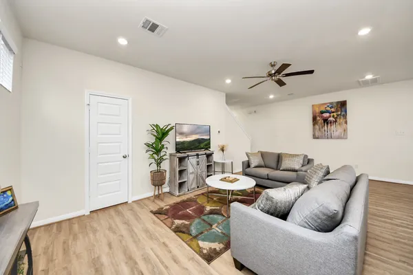 $3,800 | 14967 Eagle Feather Drive, Houston, TX 77090