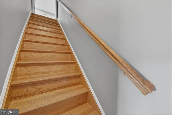 $900,000 | 230 Vista Manor Drive, Front Royal, VA 22630