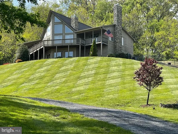 $900,000 | 230 Vista Manor Drive, Front Royal, VA 22630