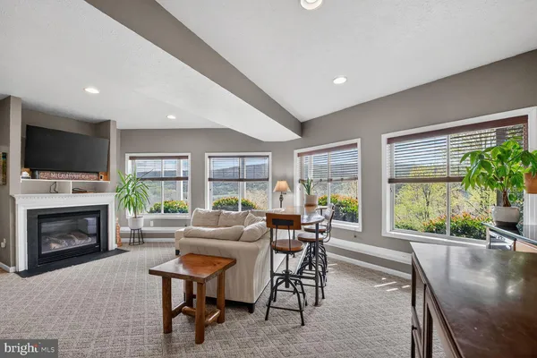 $900,000 | 230 Vista Manor Drive, Front Royal, VA 22630