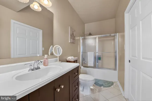 $900,000 | 230 Vista Manor Drive, Front Royal, VA 22630