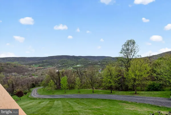 $900,000 | 230 Vista Manor Drive, Front Royal, VA 22630