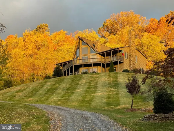 $900,000 | 230 Vista Manor Drive, Front Royal, VA 22630