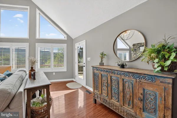 $900,000 | 230 Vista Manor Drive, Front Royal, VA 22630