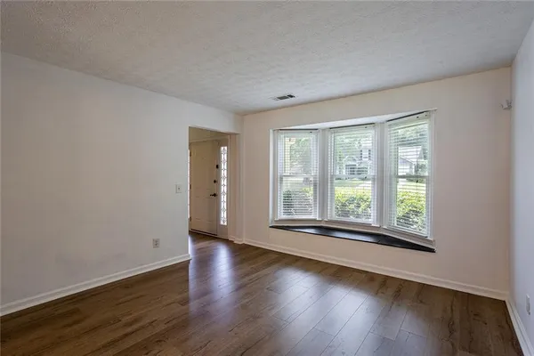 $2,750 | 11345 Frazier Fir Lane, Alpharetta, GA 30022