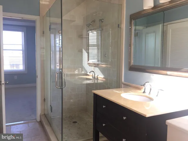 $1,850 | 1727 South Broad Street, Philadelphia, PA 19148