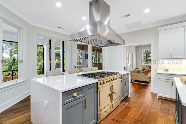 $1,589,000 | 61 Manchester Court, Bluffton, SC 29910