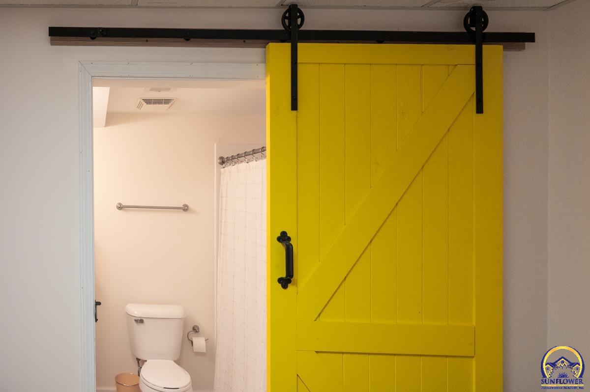 4647 Southeast Shawnee Heights Road Tecumseh, KS 66542 - Photo 35 of 37