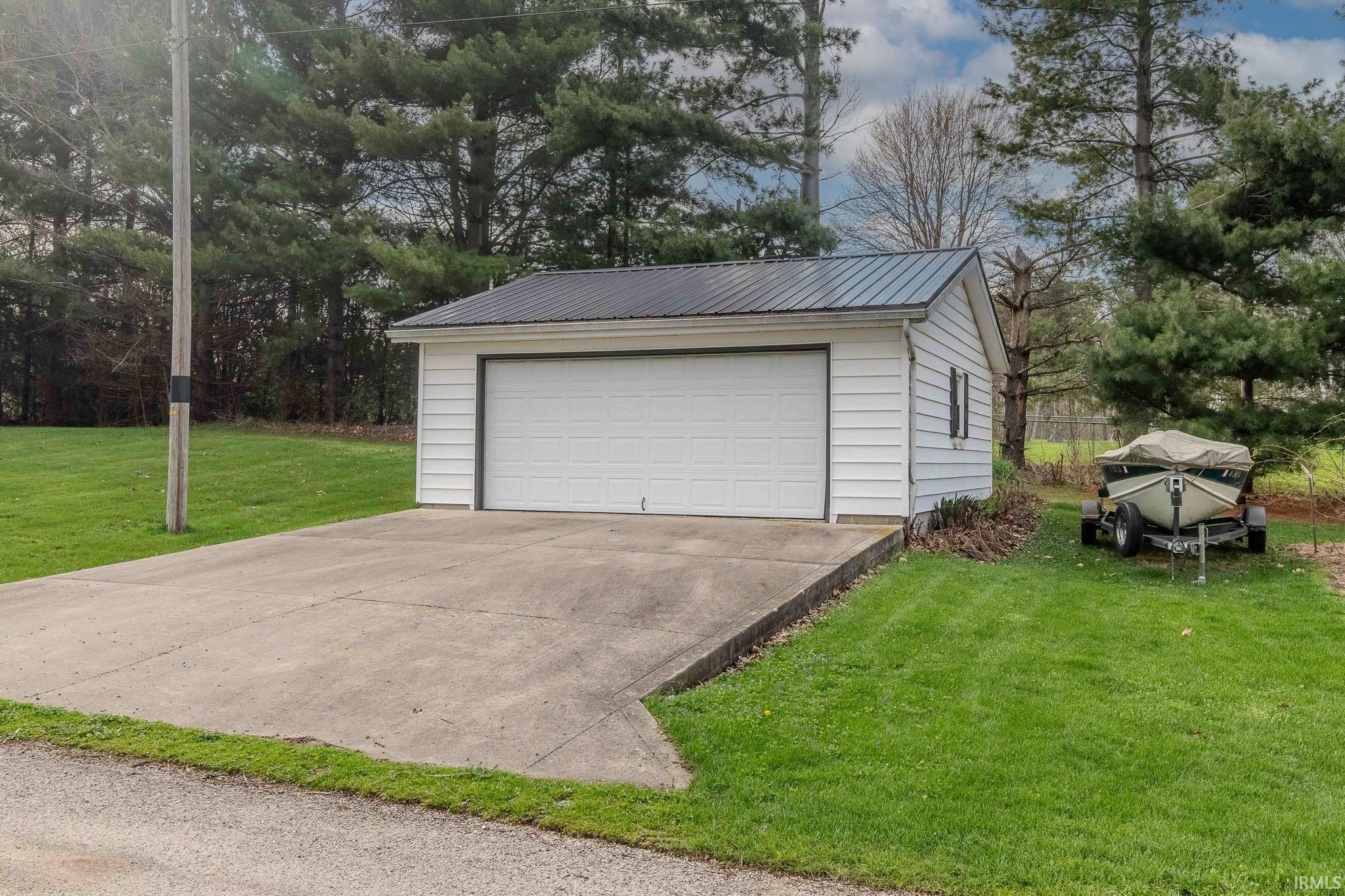 1125 South 495 East Lagrange, IN 46761 - Photo 10 of 33