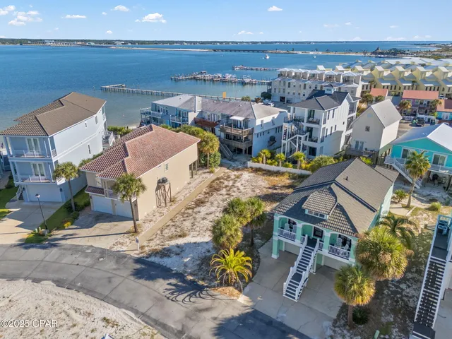 $329,900 | 1428 Sonata Court, Navarre, FL 32566