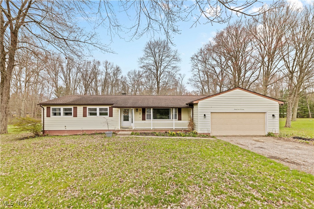 9507 Wolf Road Windham, OH 44288 - Photo 1 of 32 Front of house