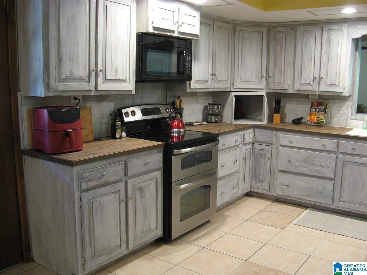 2405 Lake Terrace Road Sylacauga, AL 35150 - Photo 7 of 44 Gallery Image 7