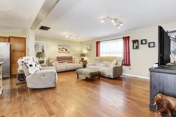 $896,238 | 6188 Maryland Avenue, Mays Landing, NJ 08330