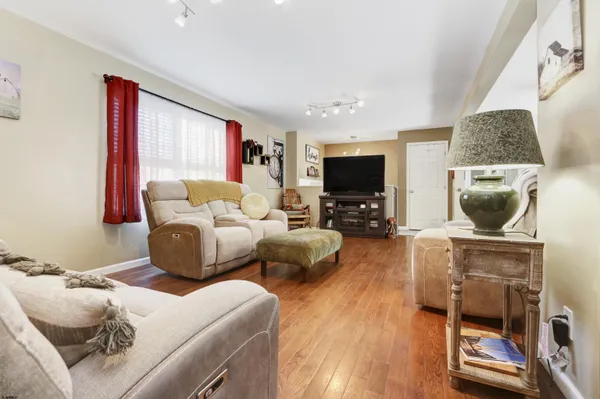 $896,238 | 6188 Maryland Avenue, Mays Landing, NJ 08330