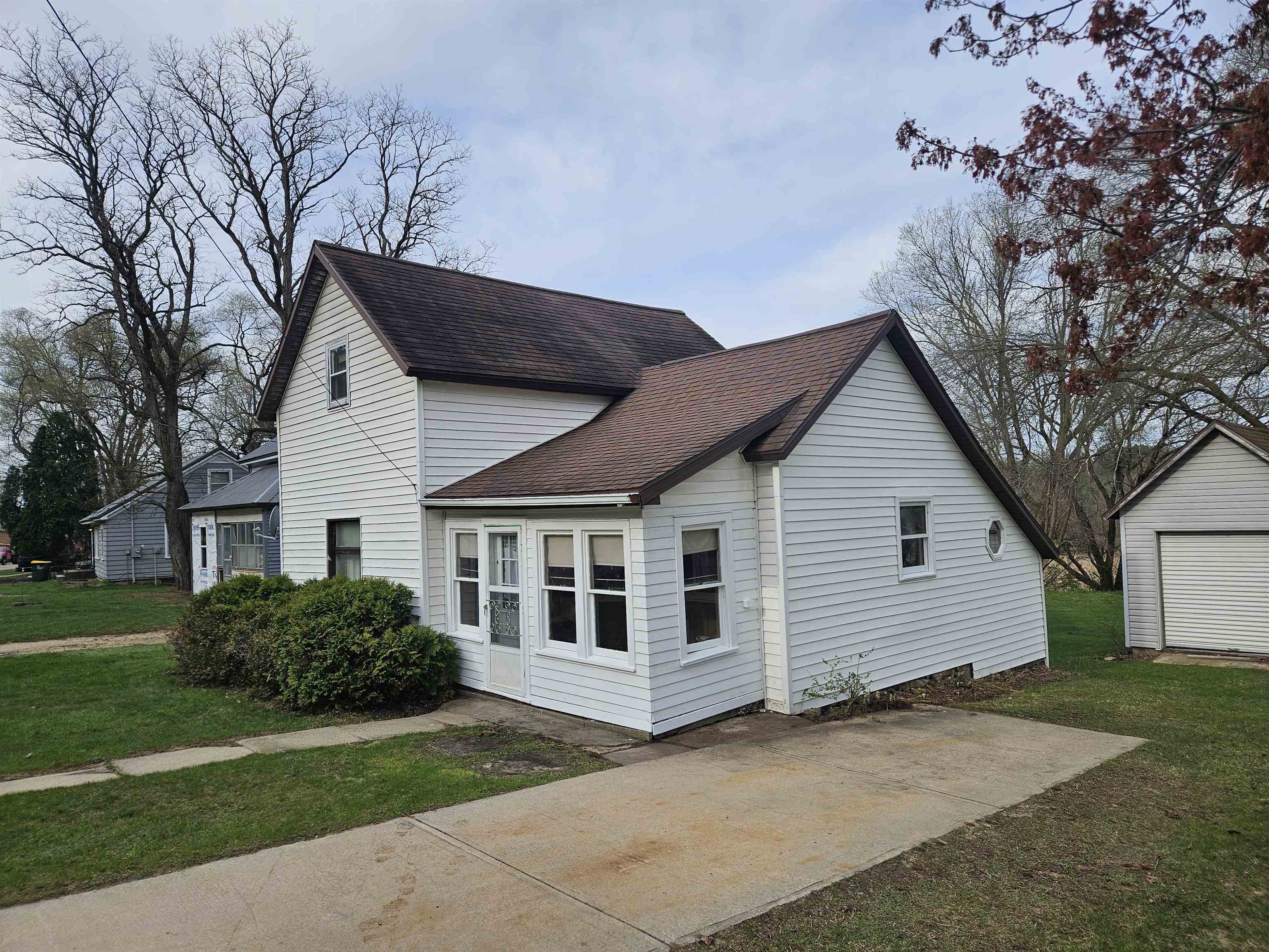 617 Center Street Wonewoc, WI 53968 - Photo 1 of 1