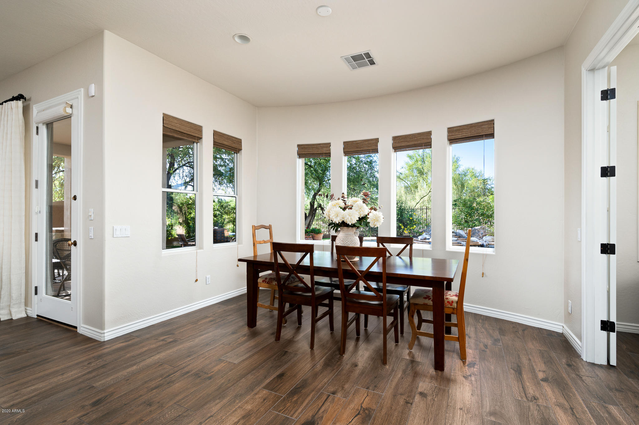 9152 East Mountain Spring Road Scottsdale, AZ 85255 - Photo 17 of 57 Dining