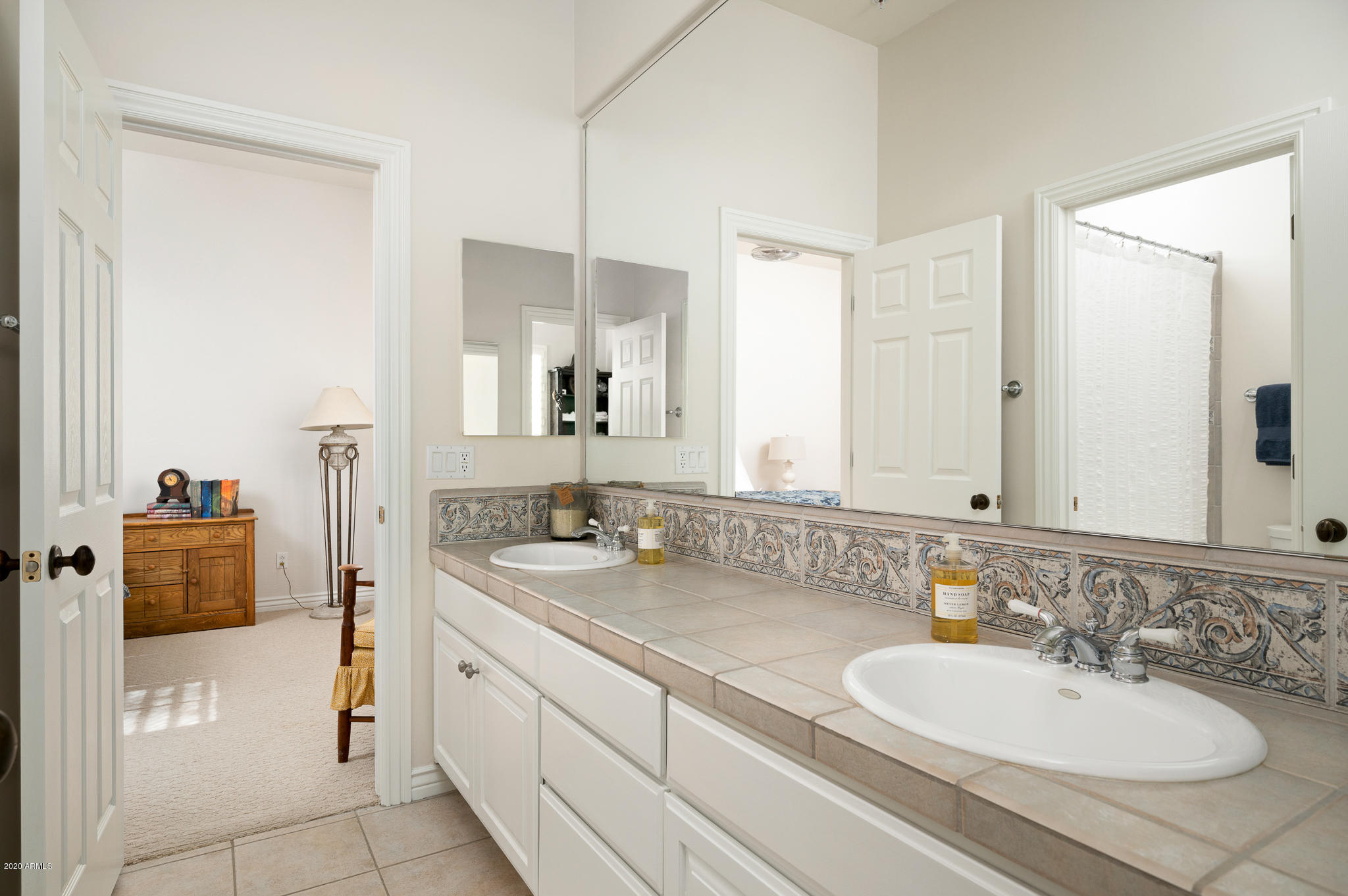 9152 East Mountain Spring Road Scottsdale, AZ 85255 - Photo 27 of 57 Jack and Jill Guest Bathroom