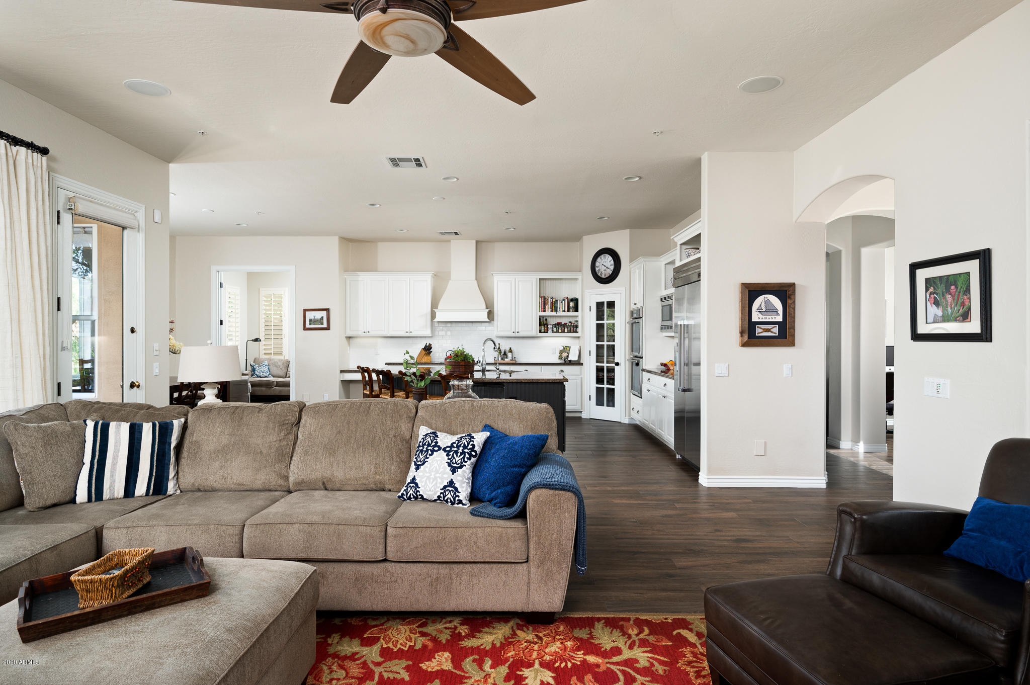 9152 East Mountain Spring Road Scottsdale, AZ 85255 - Photo 10 of 57 Living Room & Kitchen