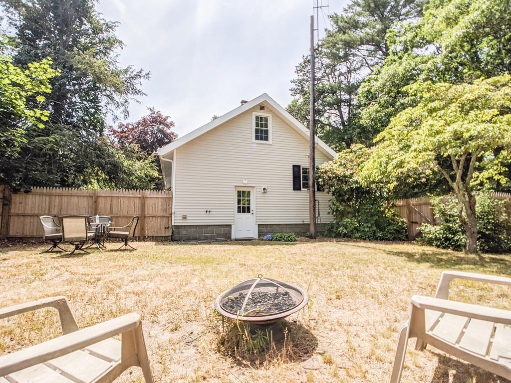 46 Swifts Beach Road Wareham, MA 02571 - Photo 4 of 18 Gallery Image 4