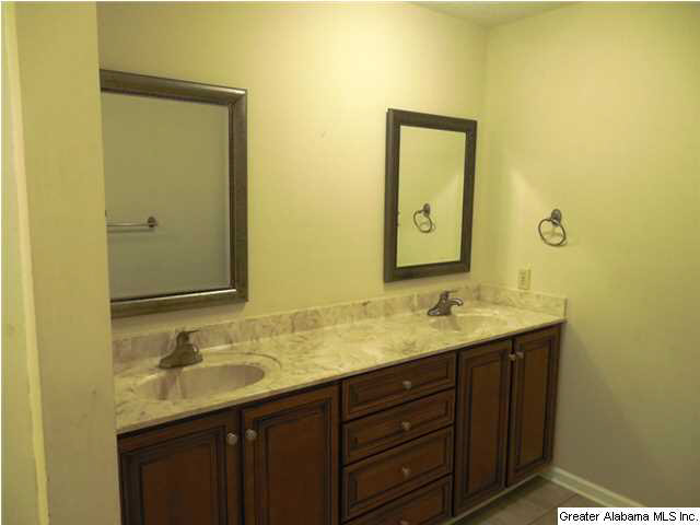 140 Renfroe Road Talladega, AL 35160 - Photo 12 of 32