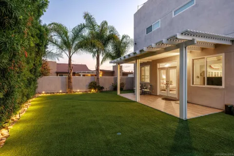 $1,799,999 | 2743 Mesa Drive, Oceanside, CA 92054