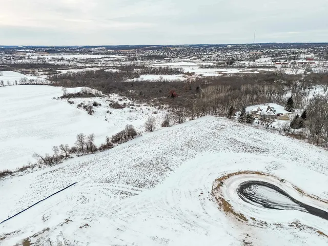 $360,000 | Lot 10 Frostwood Valley Condominium Association, Verona, WI 53593