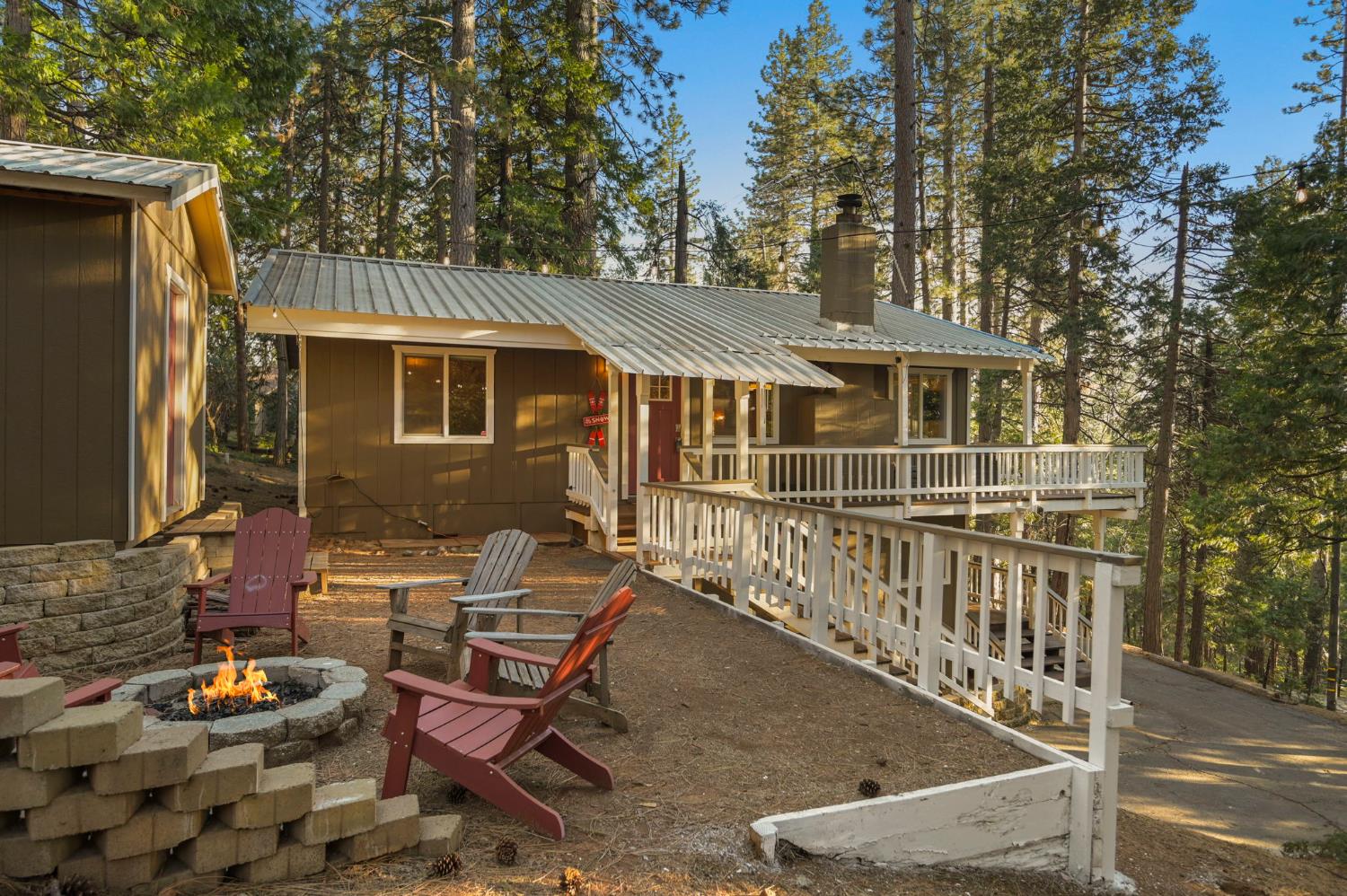 1883 Kit Carson Circle Arnold, CA 95223 - Photo 32 of 47