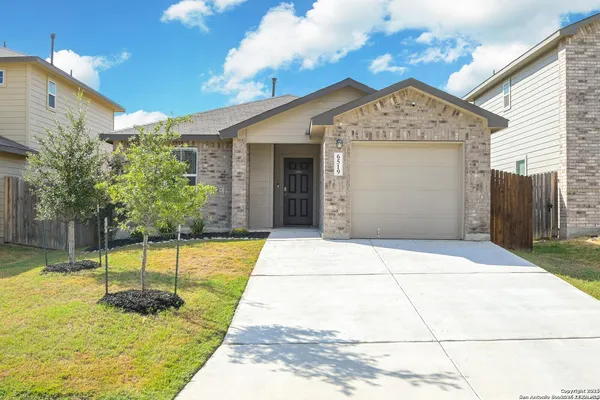 $1,750 | 6519 Dynamic Sound, San Antonio, TX 78252
