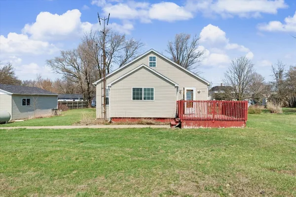 $95,000 | 110 Highway 54, Roberts, IL 60962