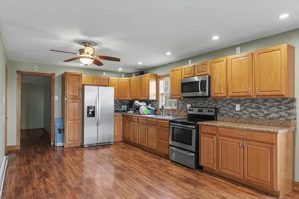 $95,000 | 110 Highway 54, Roberts, IL 60962