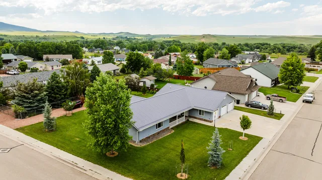 $575,000 | 53 Kelly Lane, Dayton, WY 82836