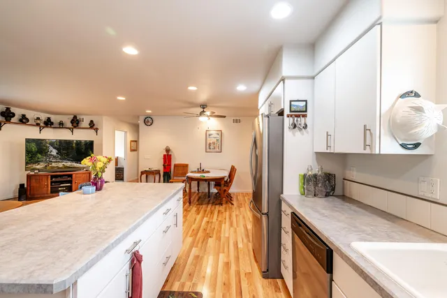 $575,000 | 53 Kelly Lane, Dayton, WY 82836