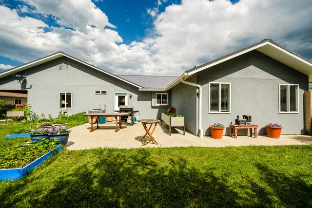 $575,000 | 53 Kelly Lane, Dayton, WY 82836