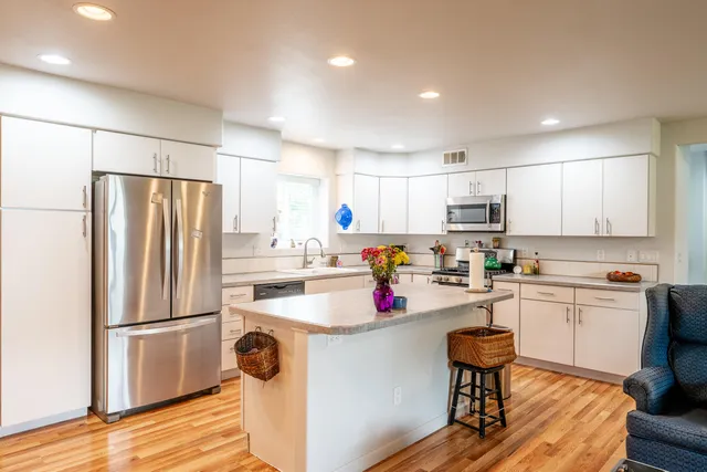 $575,000 | 53 Kelly Lane, Dayton, WY 82836