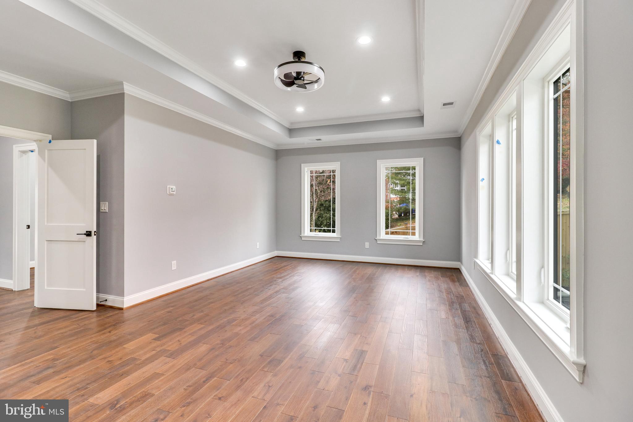 2725 South Arlington Ridge Road Arlington, VA 22202 - Photo 24 of 80 Master Suite