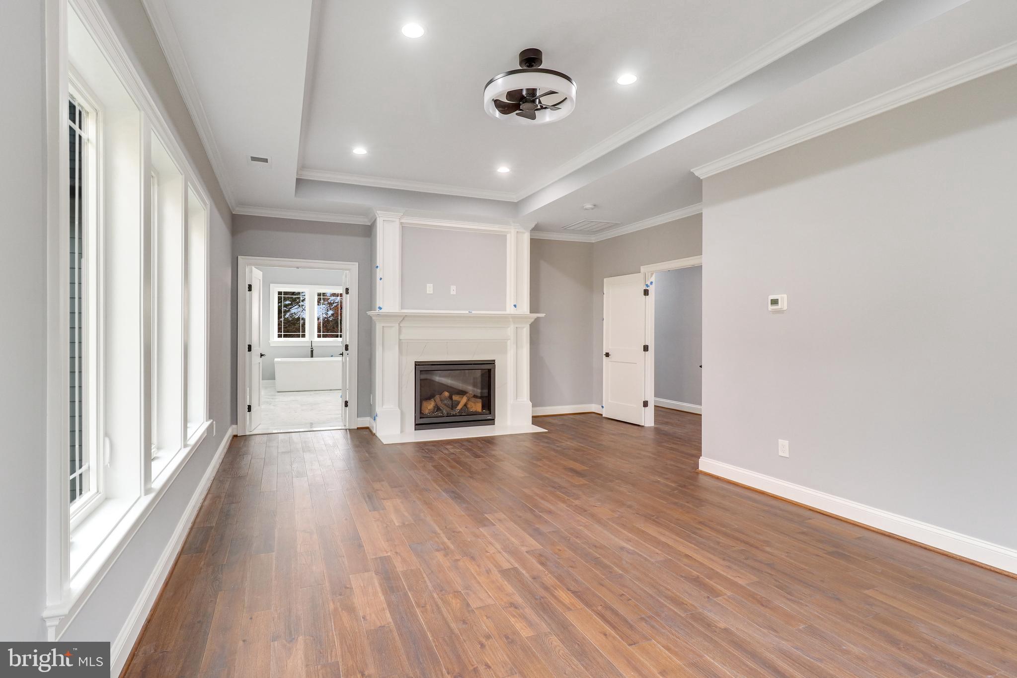 2725 South Arlington Ridge Road Arlington, VA 22202 - Photo 25 of 80 Master Suite