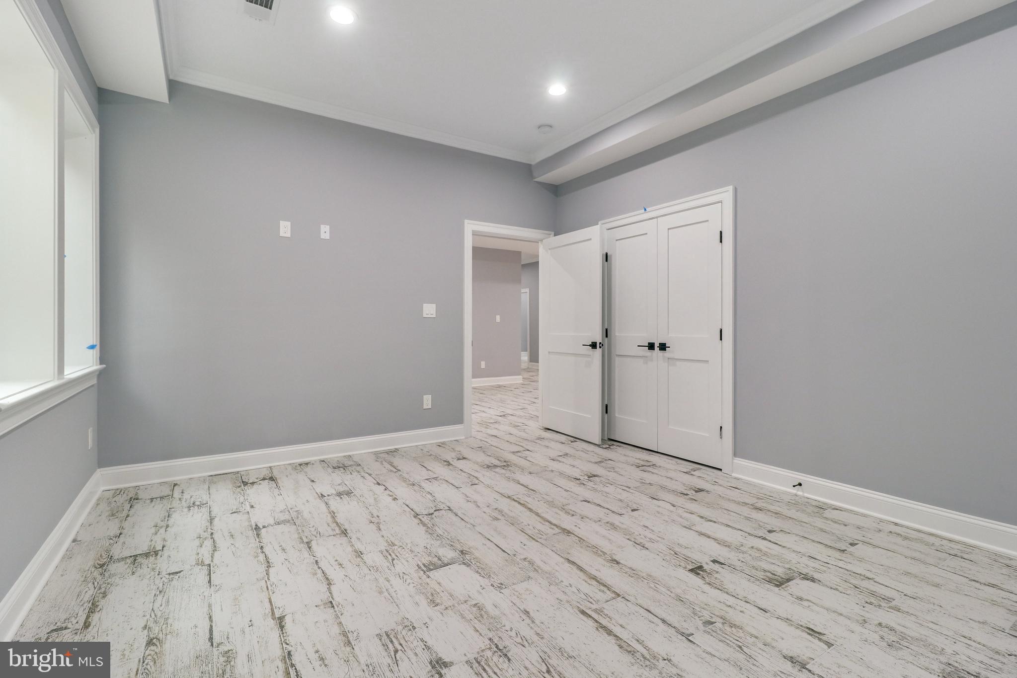 2725 South Arlington Ridge Road Arlington, VA 22202 - Photo 53 of 80 Lower Level