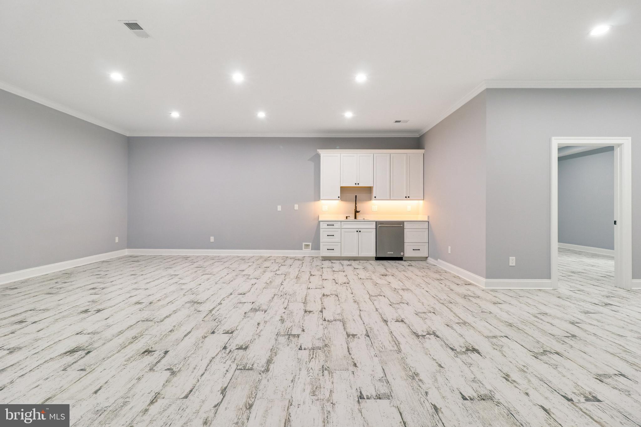 2725 South Arlington Ridge Road Arlington, VA 22202 - Photo 54 of 80 Lower Level