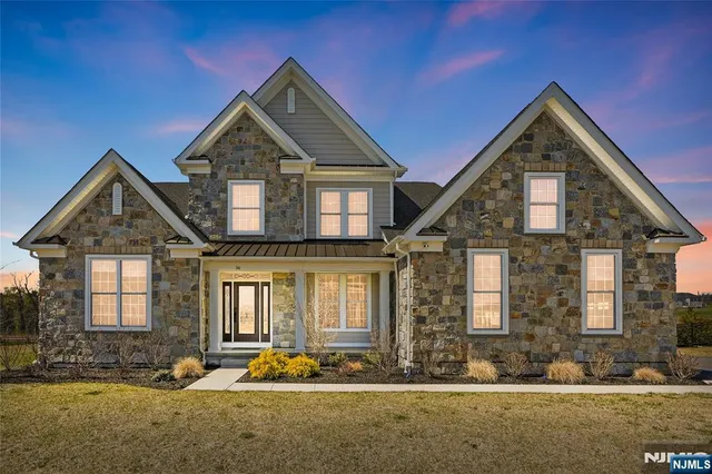 $18,000 | 14 Woodmere Road, Upper Saddle River, NJ 07458