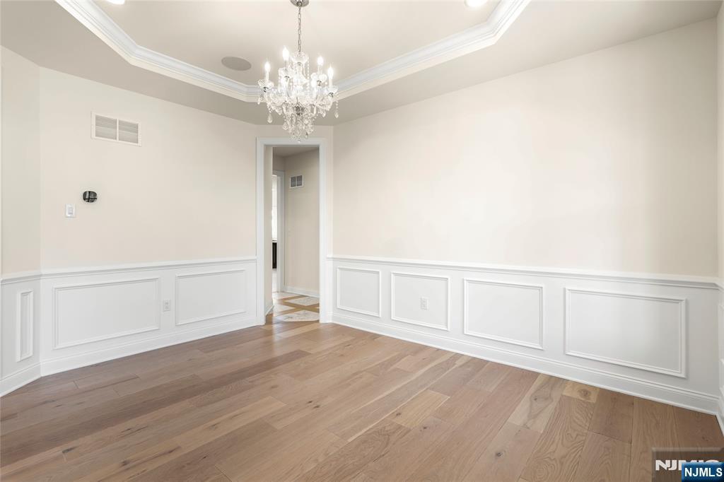 14 Woodmere Road Upper Saddle River, NJ 07458 - Photo 12 of 50