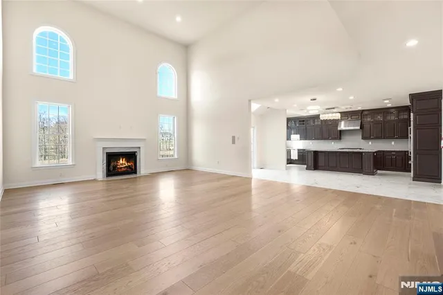 $18,000 | 14 Woodmere Road, Upper Saddle River, NJ 07458