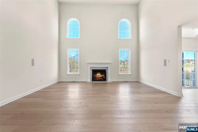 $18,000 | 14 Woodmere Road, Upper Saddle River, NJ 07458