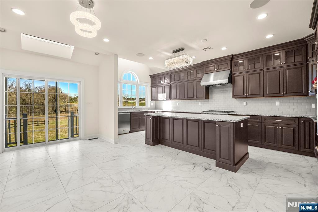 14 Woodmere Road Upper Saddle River, NJ 07458 - Photo 20 of 50