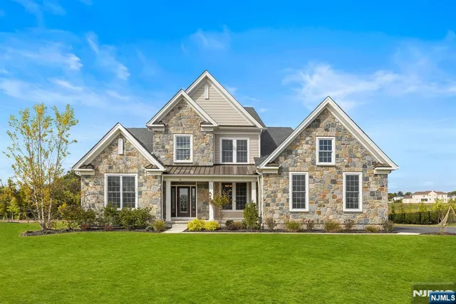 $18,000 | 14 Woodmere Road, Upper Saddle River, NJ 07458