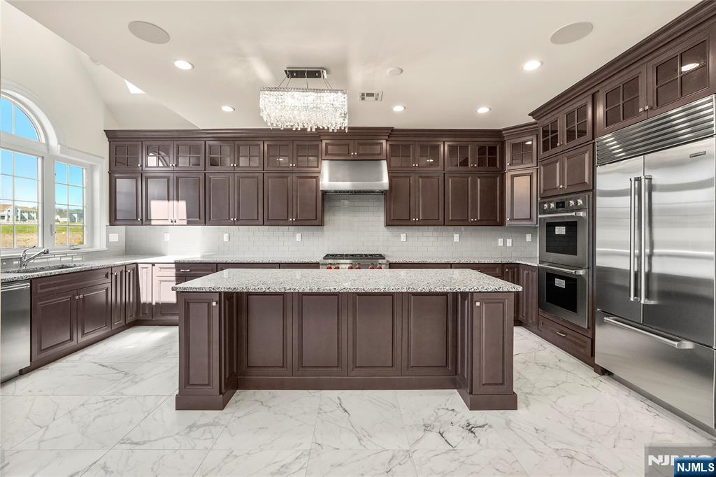 14 Woodmere Road Upper Saddle River, NJ 07458 - Photo 21 of 50