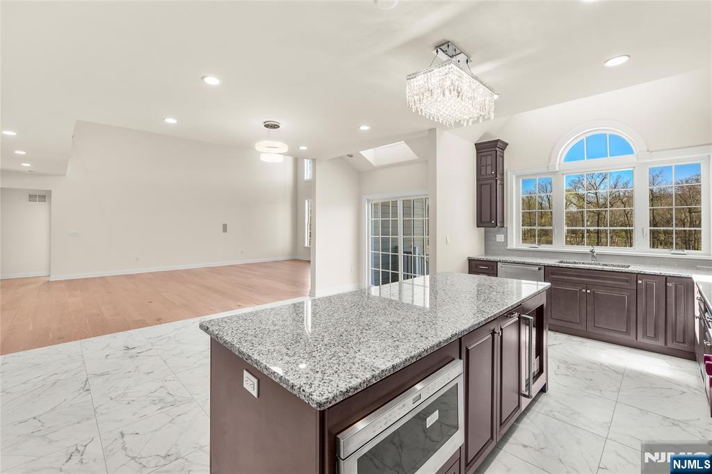 14 Woodmere Road Upper Saddle River, NJ 07458 - Photo 22 of 50