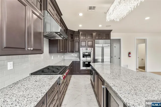 $18,000 | 14 Woodmere Road, Upper Saddle River, NJ 07458