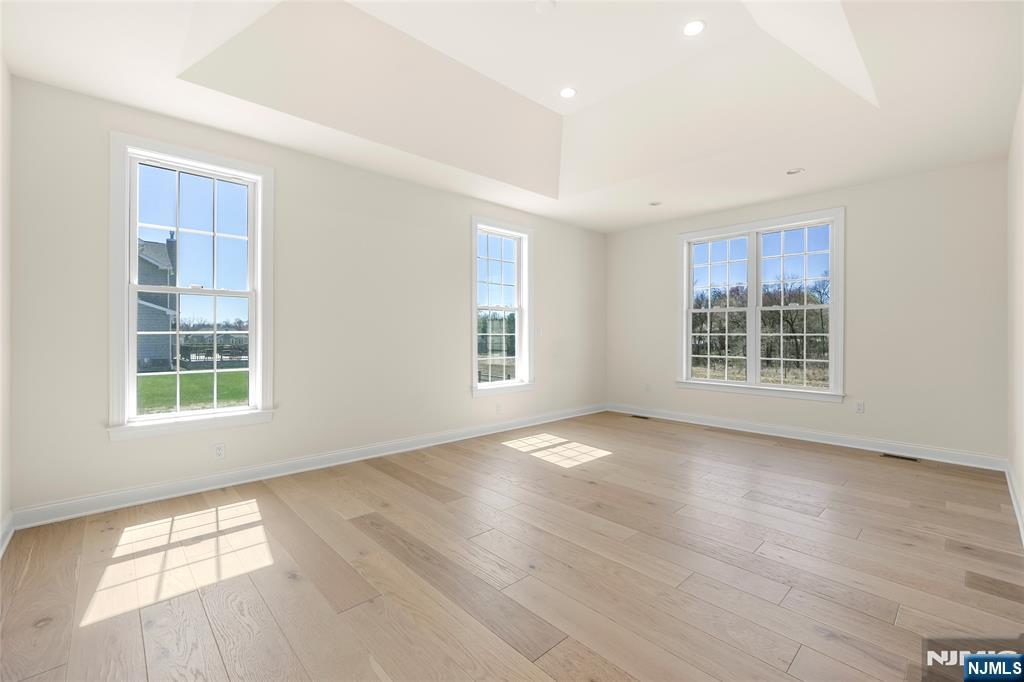 14 Woodmere Road Upper Saddle River, NJ 07458 - Photo 26 of 50