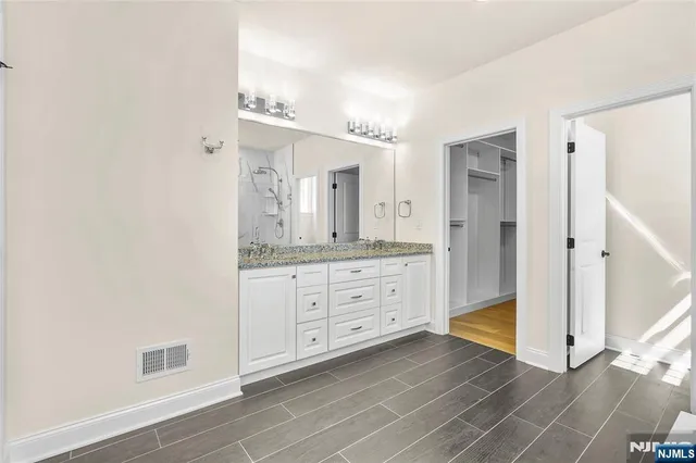 $18,000 | 14 Woodmere Road, Upper Saddle River, NJ 07458